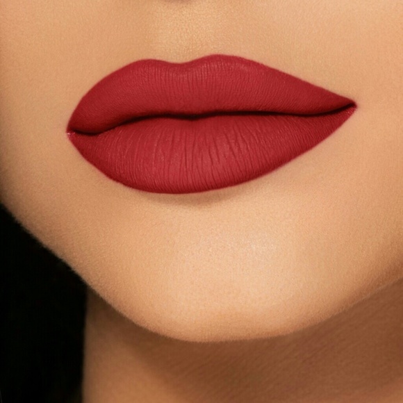 LIP KIT - Picture 3 of 3